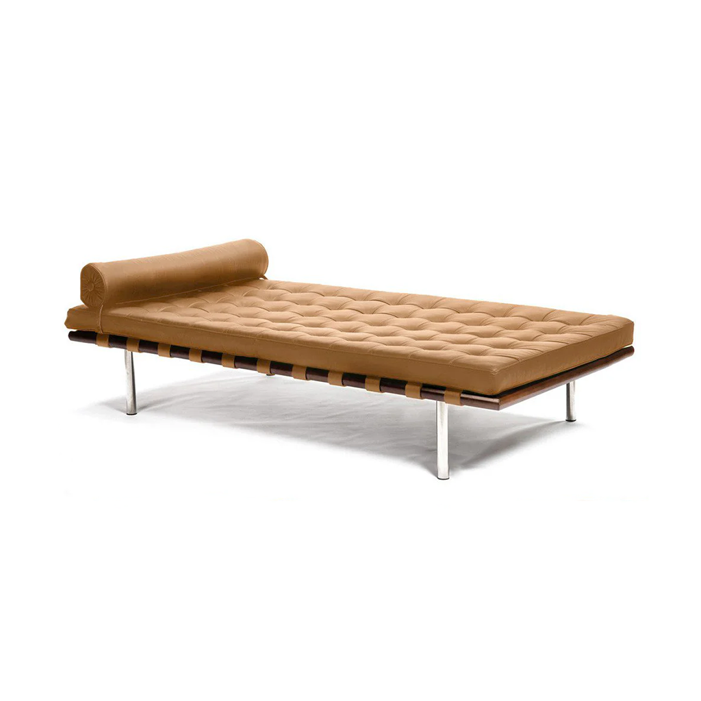 Pavilion daybed